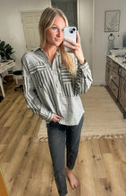 Load image into Gallery viewer, Jenny ColorBlock Top
