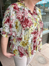 Load image into Gallery viewer, Lisa Floral Top
