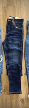 Load image into Gallery viewer, Dark wash Kancan Jeans 165
