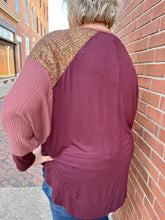 Load image into Gallery viewer, Plus Size Sequin Shoulder Top 310
